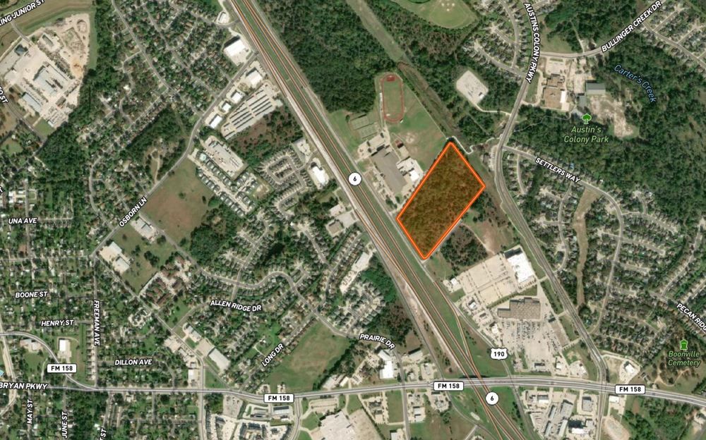 ± 15.75 Acres on Hwy 6 | N Earl Rudder Freeway | Bryan, TX: N Earl Rudder Freeway, Bryan, TX 77808
